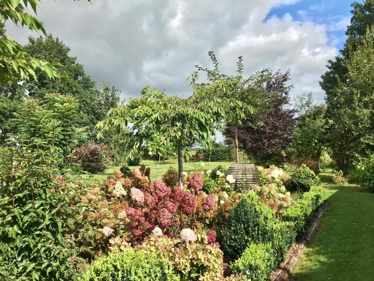 Gite "Cote Jardin" Vannecrocq Exteriér fotografie